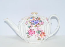FLAWS/READ DESCRIPTION Spode Chelsea Garden TEAPOT 32oz, Flowers, Fair Condition