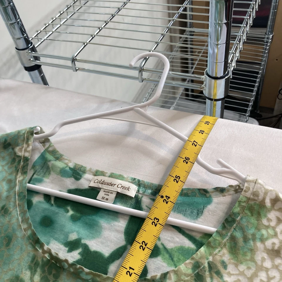 Blusa Coldwater Creek Feminina Verde Floral Tamanho 1X Estampa Botânica Costeira Boho - Imagem 3 de 4