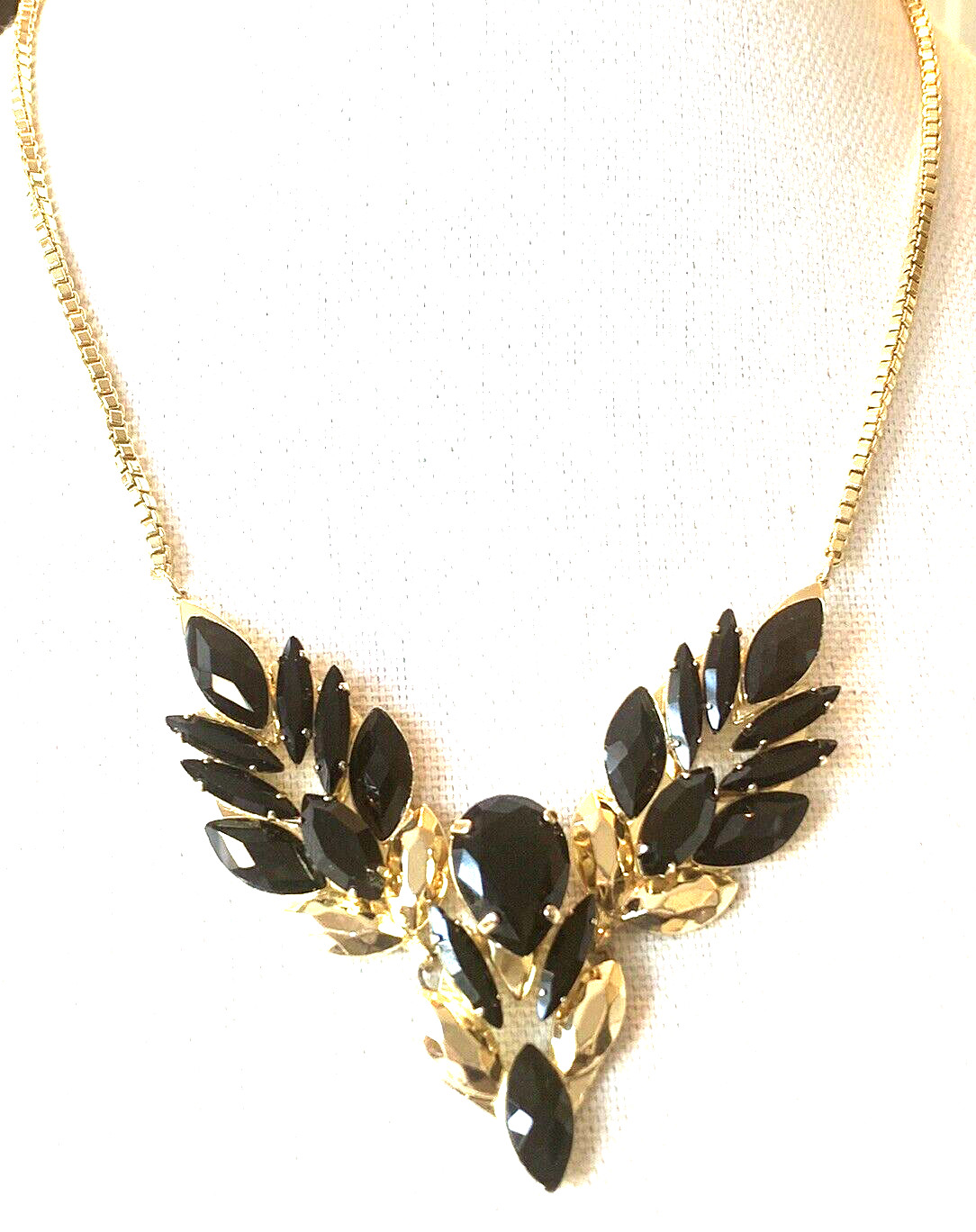 SORRELLI  Dramatic Statement Gold Tone Black Crys… - image 10