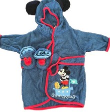 NWT MICKEY MOUSE HOODIE TOWEL ROBE FOR BABY 0-9M WITH BOOTIES