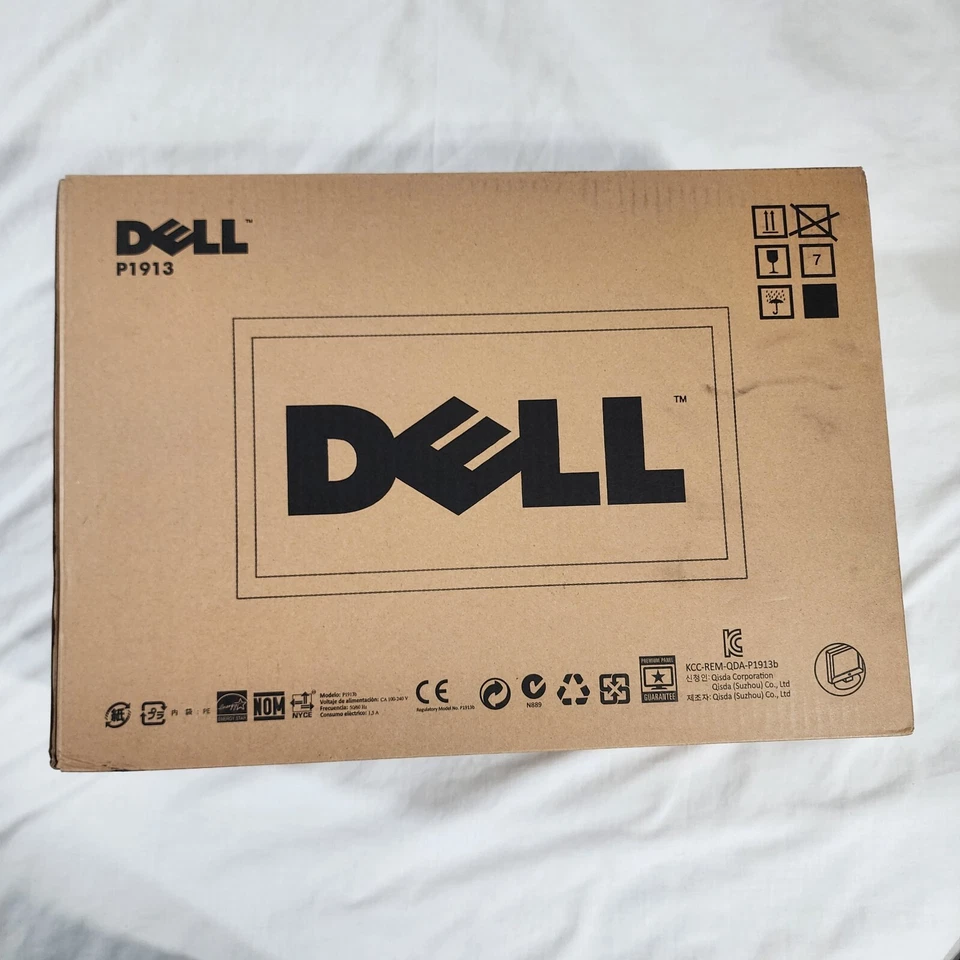 Dell P1913 Monitor 19" LCD Black 5ms Height Adjustable Professional Display NEW - Image 2 of 4