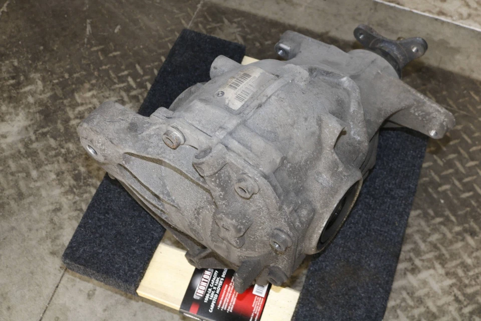 2014-2016 BMW ACTIVEHYBRID 5 3.0L - REAR Differential / DIFF (3.38) 7578150 - Image 3 of 4