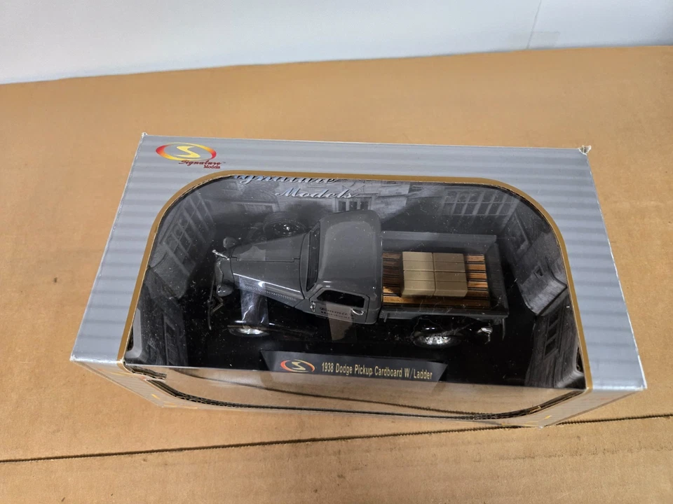 K Signature Models 32392 1/32 1938 Dodge Pickup Emmits Hardware New - Image 2 of 4