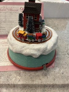 Enesco Small World of Music | eBay