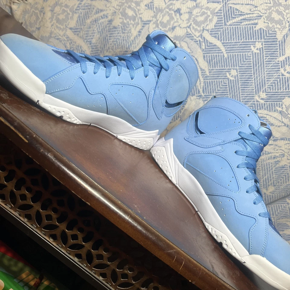 Jordan 7 Retro - Pantone (2017) - 304775 400 - Talla 12 Foto 2 de 4