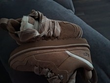 Lowmel Women's  Uggs Trainers Size 6 UK