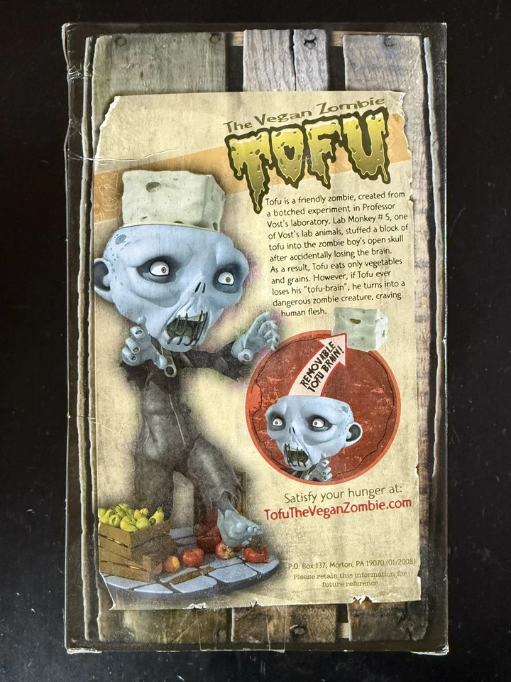 [NIB~SDCC2008] TOFU THE VEGAN ZOMBIE Vinyl Figure [w/Removable Tofu Brain] *Art - Image 3 of 4