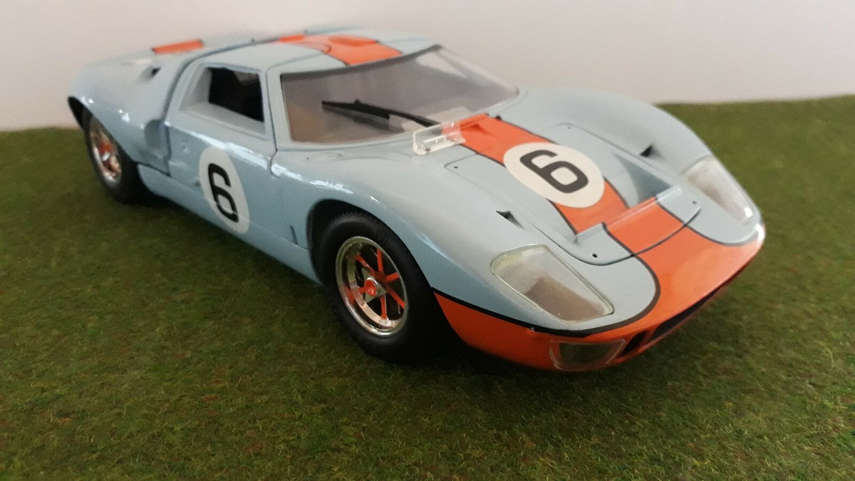 FORD GT40 # 6 LE MANS 1969 GULF 1/18 JOUEF EVOLUTION 3008 voiture