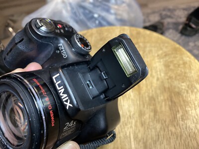 Panasonic LUMIX DMC-FZ150 12.1MP Digital Camera - Tested Working