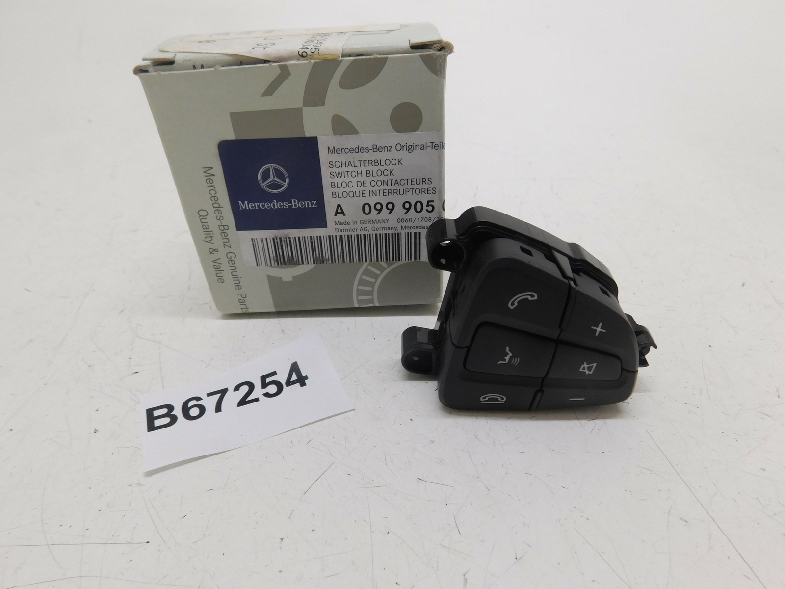 MB C W205 Steering Wheel Right Black Switch Block A09990503009107  