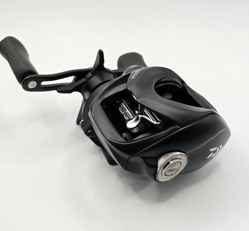 Daiwa 24 Tatula TW 100H Baitcast Reel Right Hand from Japan - Picture 8 of 14