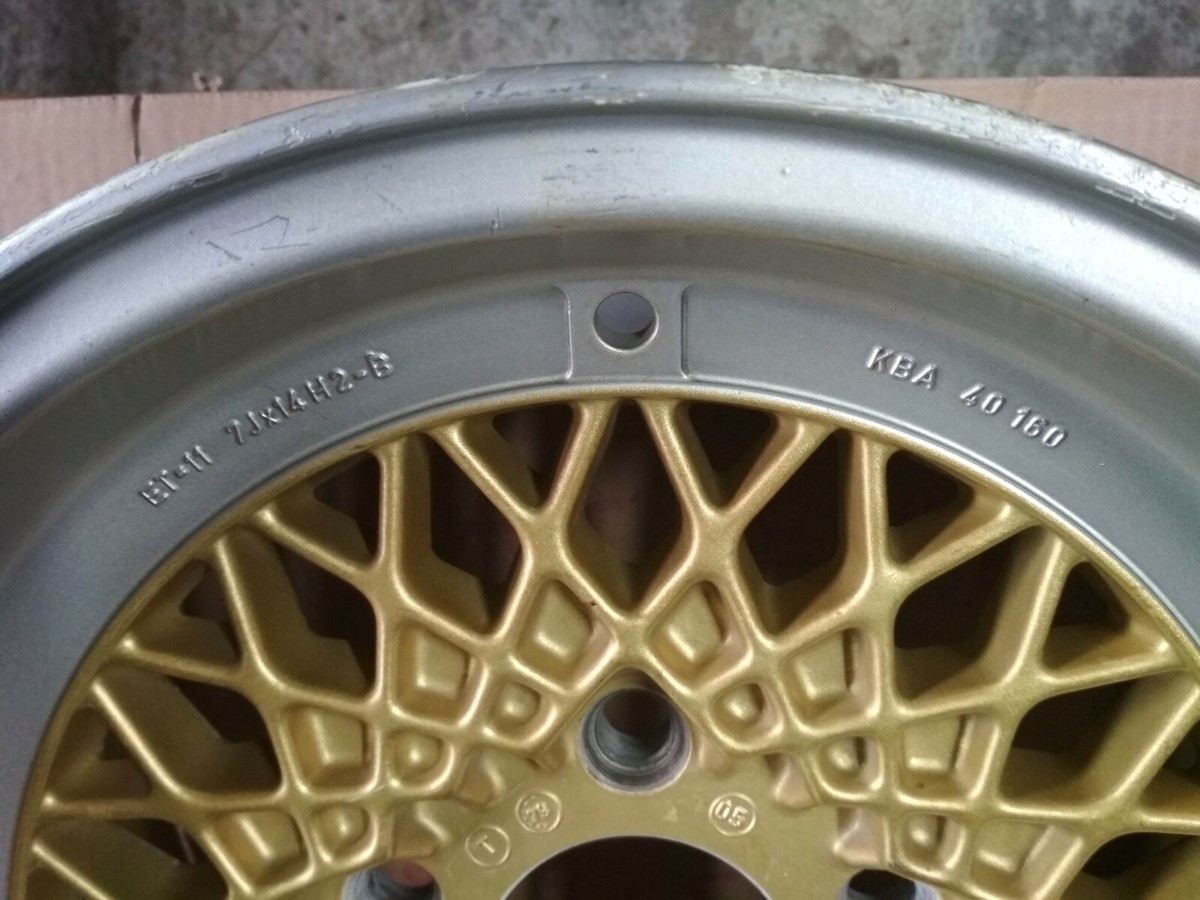 Yoshi　　BBS　MAHLE　KBA40399　ベンツ s-l400.jpg