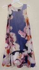 Vince Camuto floral print knee length dress size 6. Multi Color Sleeveless VTG