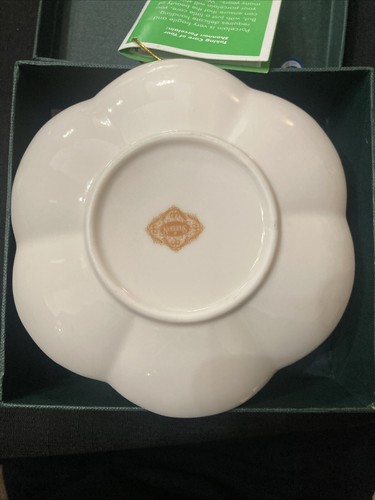 Godinger And Co. Shannon Porcelain Dish With Handle Shamrock Design - Picture 5 of 5