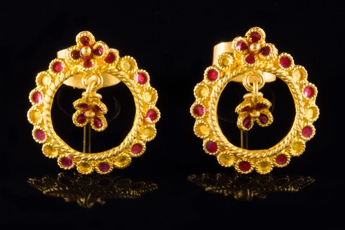 STUNNING PAIR of HANDMADE SOLID 22K GOLD STUD EARRING