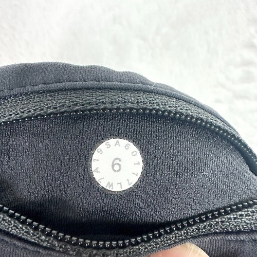 Lululemon Speed Short Size 6 Thrive Viridian Green Black 4 Way Stretch 2.5" - Picture 6 of 6