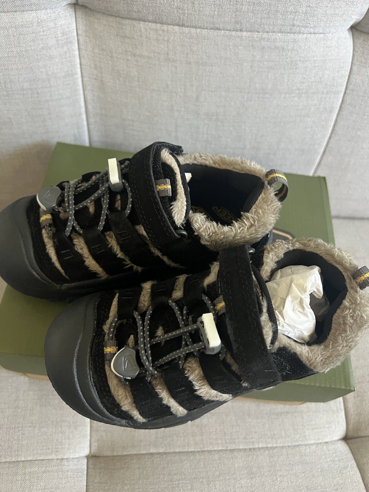 Scarpe Keen Cozy Newport bambino taglia 12 oro