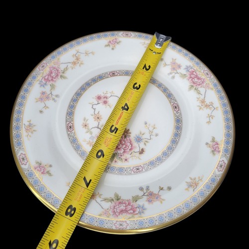4 Royal Doulton England "Canton" Salad Plates 8" H 5052 MCM 1977 Gold Trim - Picture 8 of 9