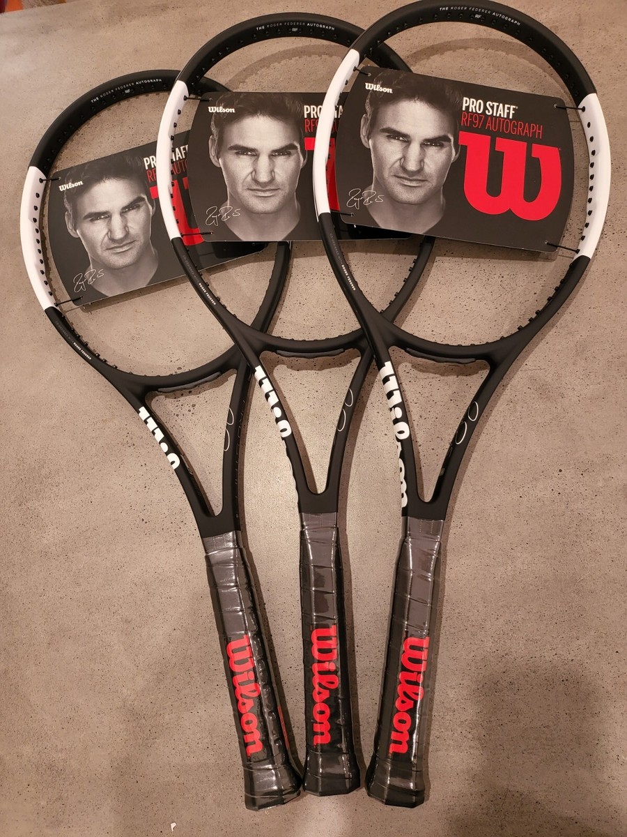 Wilson Pro Staff RF97 Autograph v12 Tennis Racquets 4 3/8 Wilson Pro Staff RF97 Autograph v12 Tennis Racquets 4 3/8
