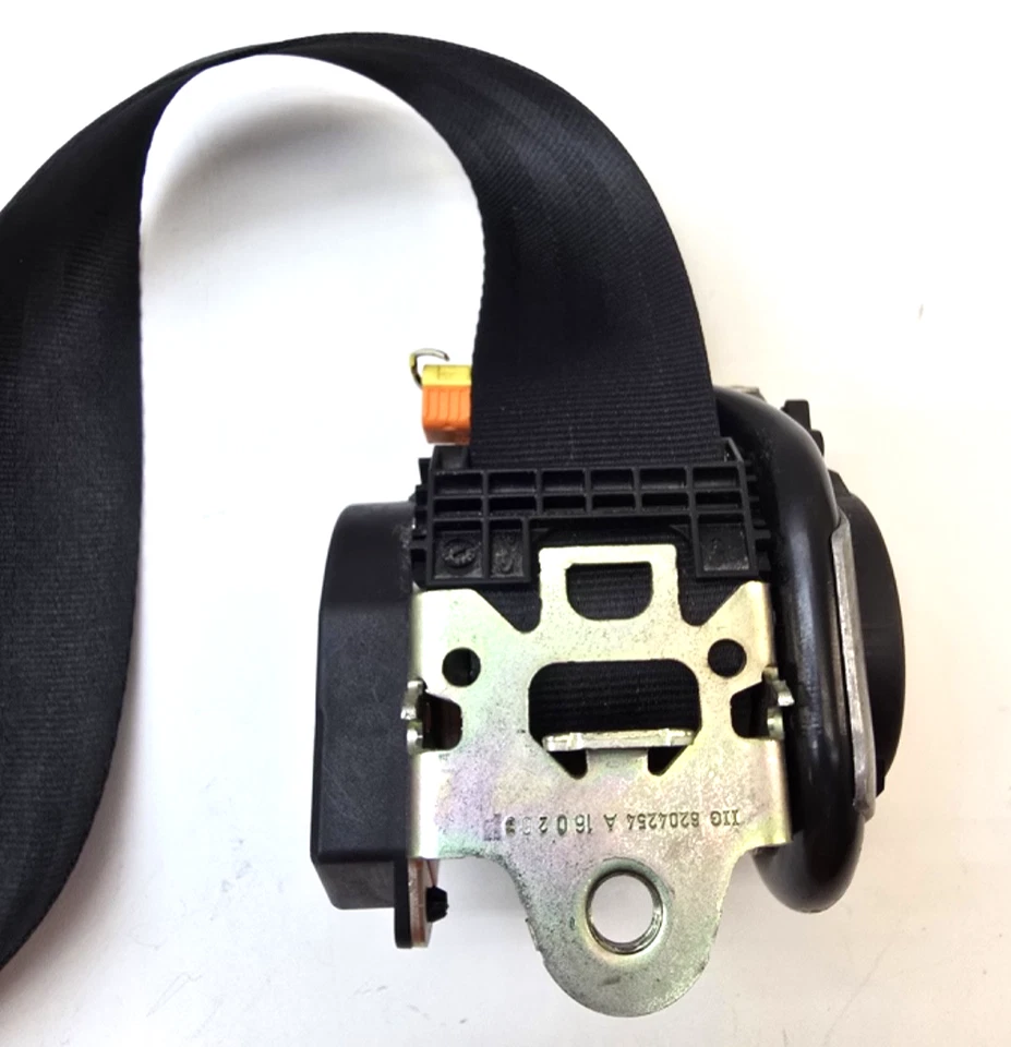 Ram ProMaster City 2015-2022 retractor de cinturón de seguridad delantero derecho del lado del pasajero OEM Foto 2 de 4