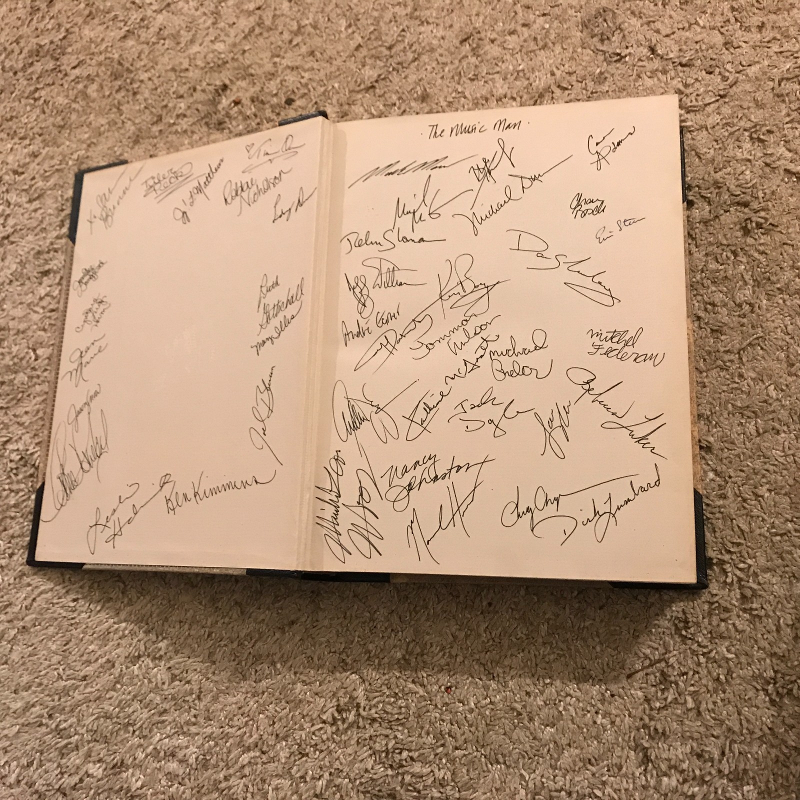 Foto 1 di 10