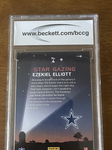 Ezekiel Elliott 2018 PLAYOFF "STAR GAZING" GOLD #4 BCCG 10 - DALLAS COWBOYS! - Picture 2 of 2