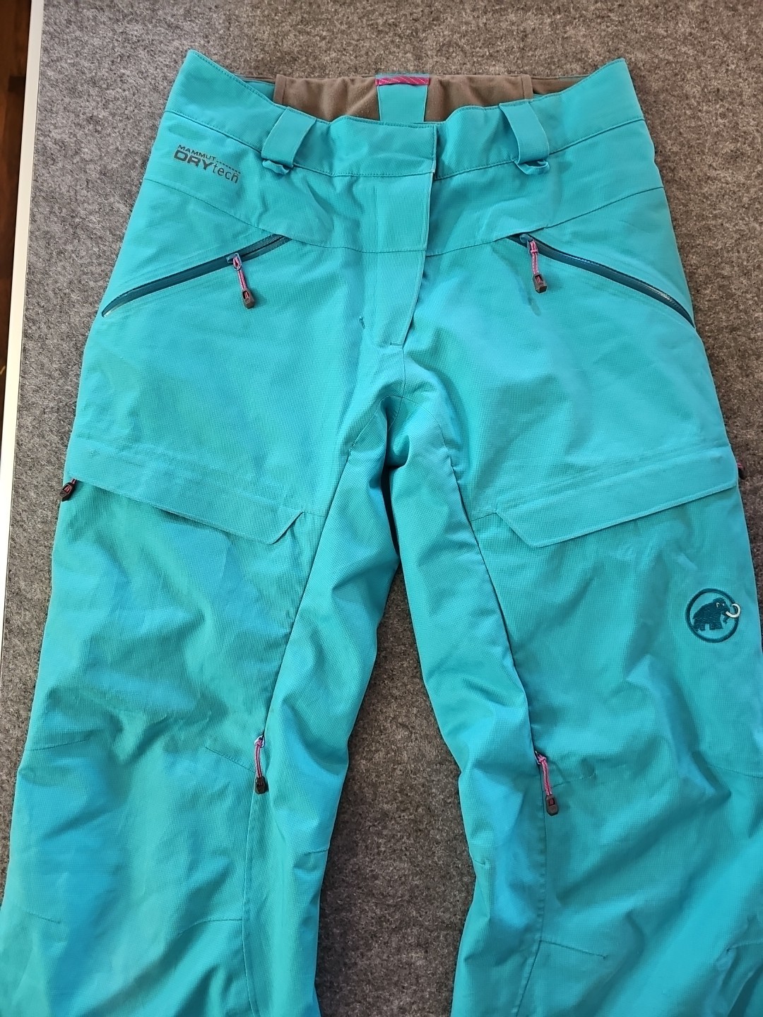 Mammut Drytech Snow pants Us Size 6 With A 30 Inch Inseam