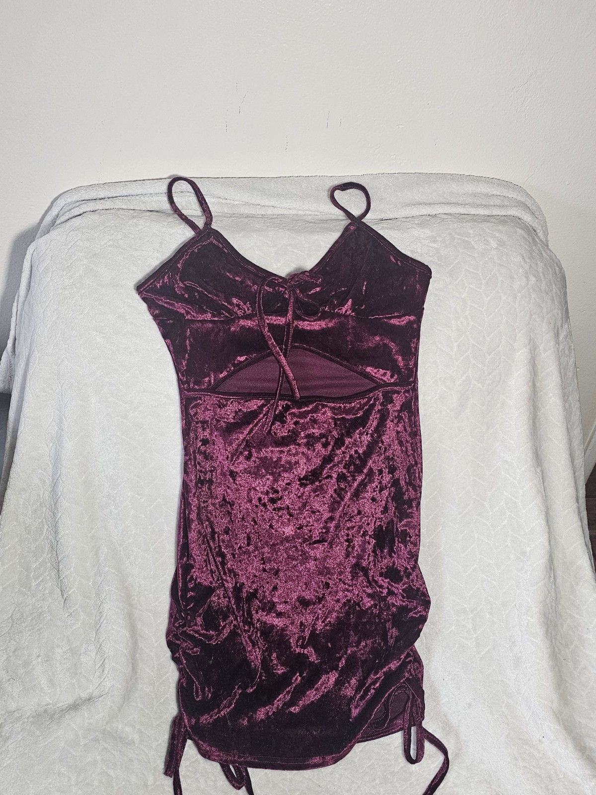 Maroon Solid Velvet Drawstring Ruched Cut Out Dre… - image 1