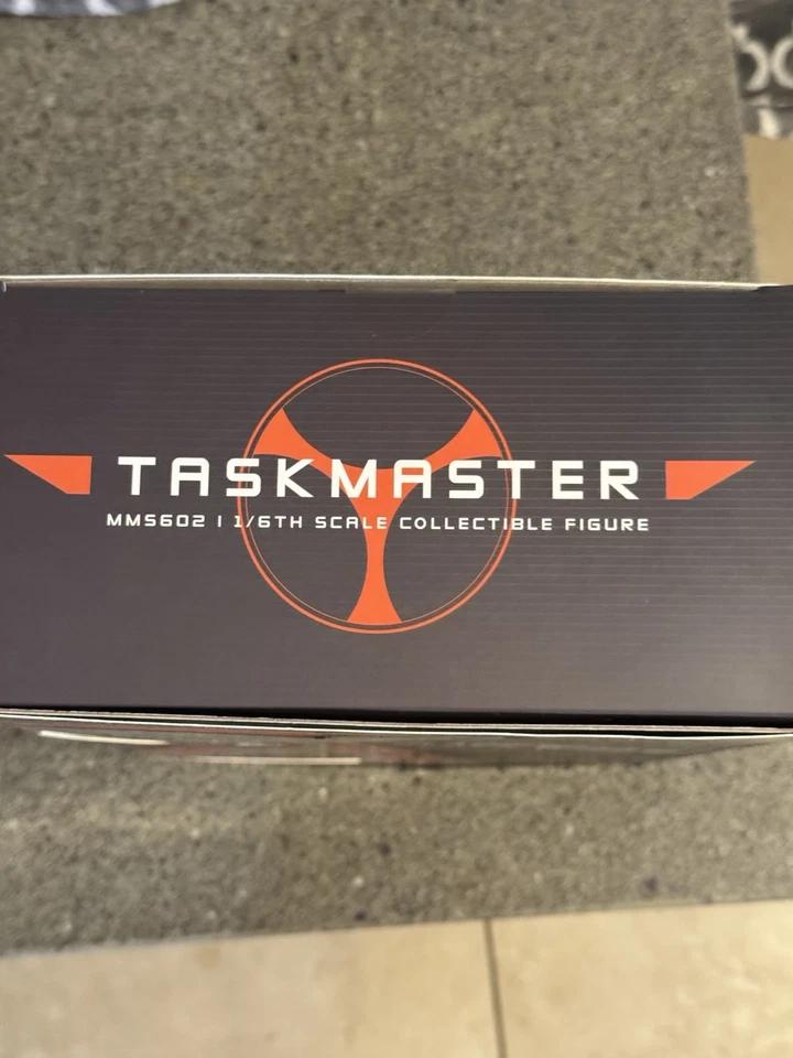 Boneco Hot Toys Black Widow: Taskmaster escala 1:6 MMS602 - Imagem 3 de 4