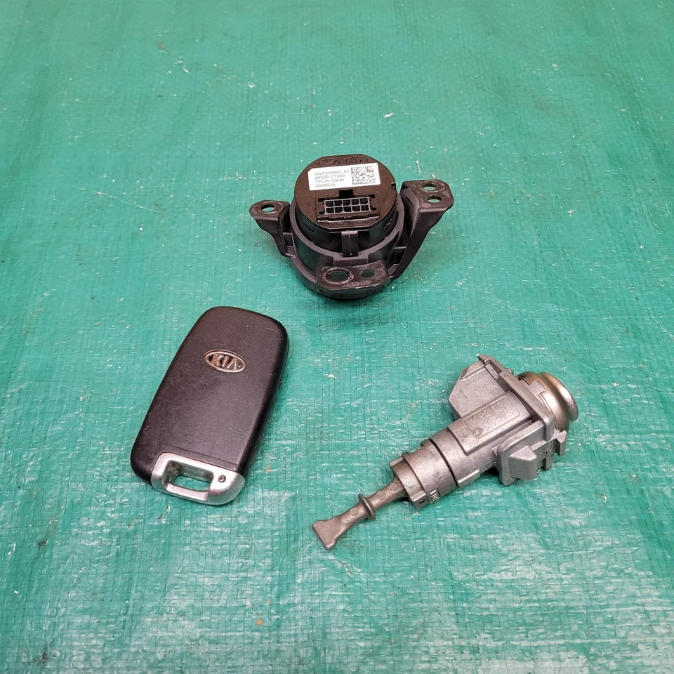 Interruptor de botón de parada de arranque de encendido Kia Optima 2011-2013 con llavero y bloqueo OEM Foto 2 de 4