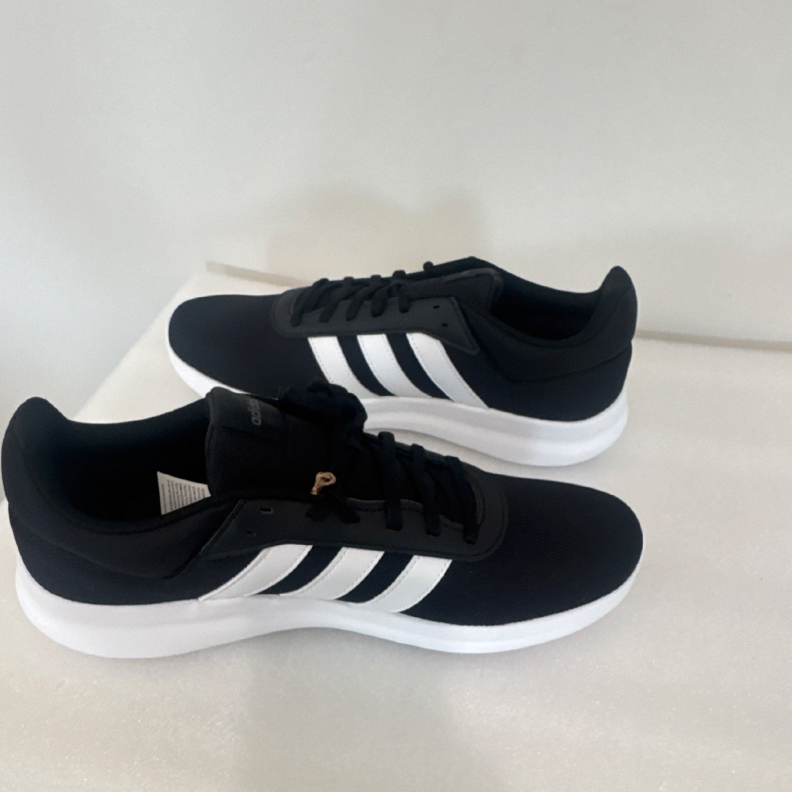 adidas 11m Cloudfoam Comfort Black White Men's Athletic Sneakers Mesh Low Top thumbnail 4