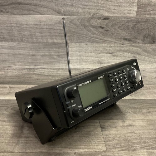 Uniden Bearcat BCD996XT Digital Trunktracker IV Mobile Base Scanner - Working