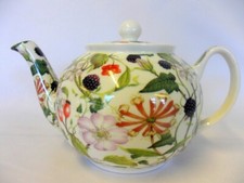 A 2 cup teapot in Hedgerow Bramble design.
