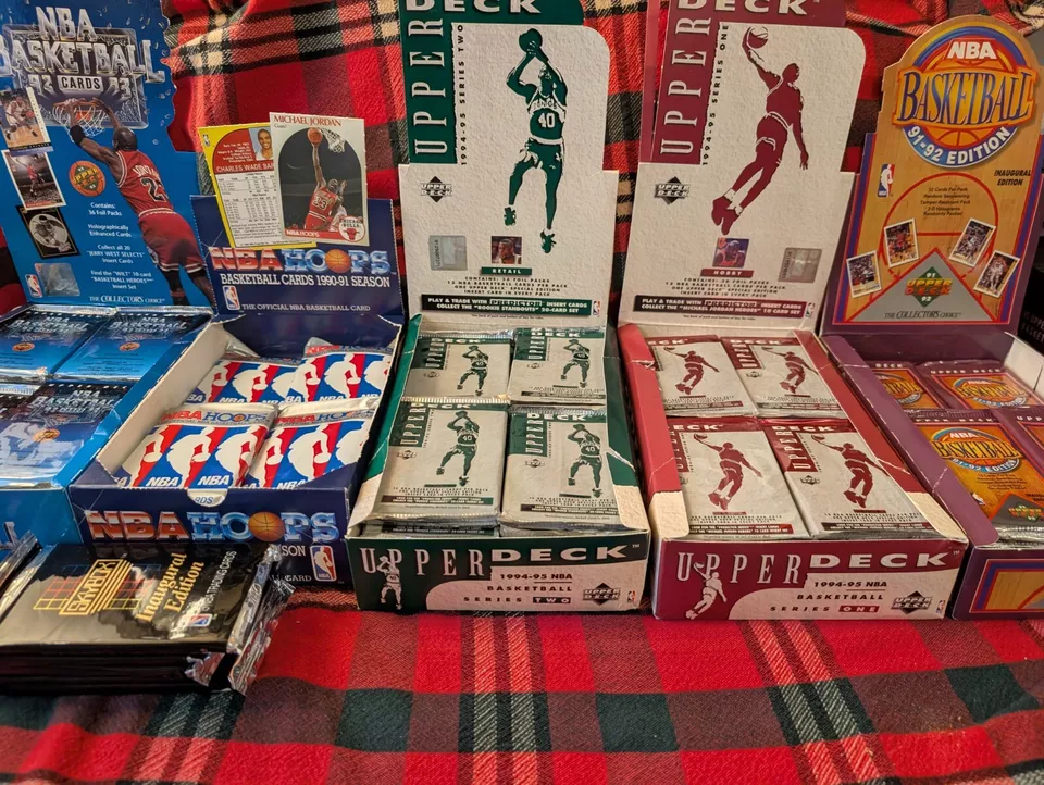 LOTE DE 20 PAQUETES DE BALONCESTO AÑOS 90 SIN ABRIR. OPORTUNIDAD DE TARJETAS JORDAN. SHAQ ROOKIES Foto 3 de 4