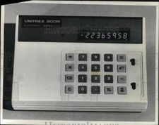 1975 Press Photo Texas Instruments, Inc. Electronic Calculator - mja64975