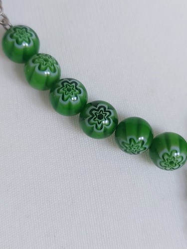 Collar con cuentas de caña de vidrio verde eslabones de barra de tono plateado vintage - Imagen 3 de 6