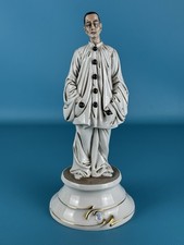 Scultura In Porcellana Capodimonte  Statua “Pierrot” Firmata Roberto Brambilla
