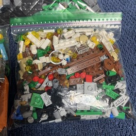 LEGO Creator Expert Winter Village 10249 Winter Toy Shop 100% Complete Good Shap