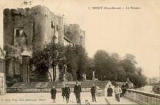 402..... NIORT.  Le Donjon