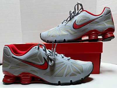 NEW - Nike 14 - Shox Turbo - Wolf Grey/University Red 631760-003 (Dead-stock)