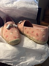 Alpargatas sin cordones Coach rosa floral de lona Carson talla 11
