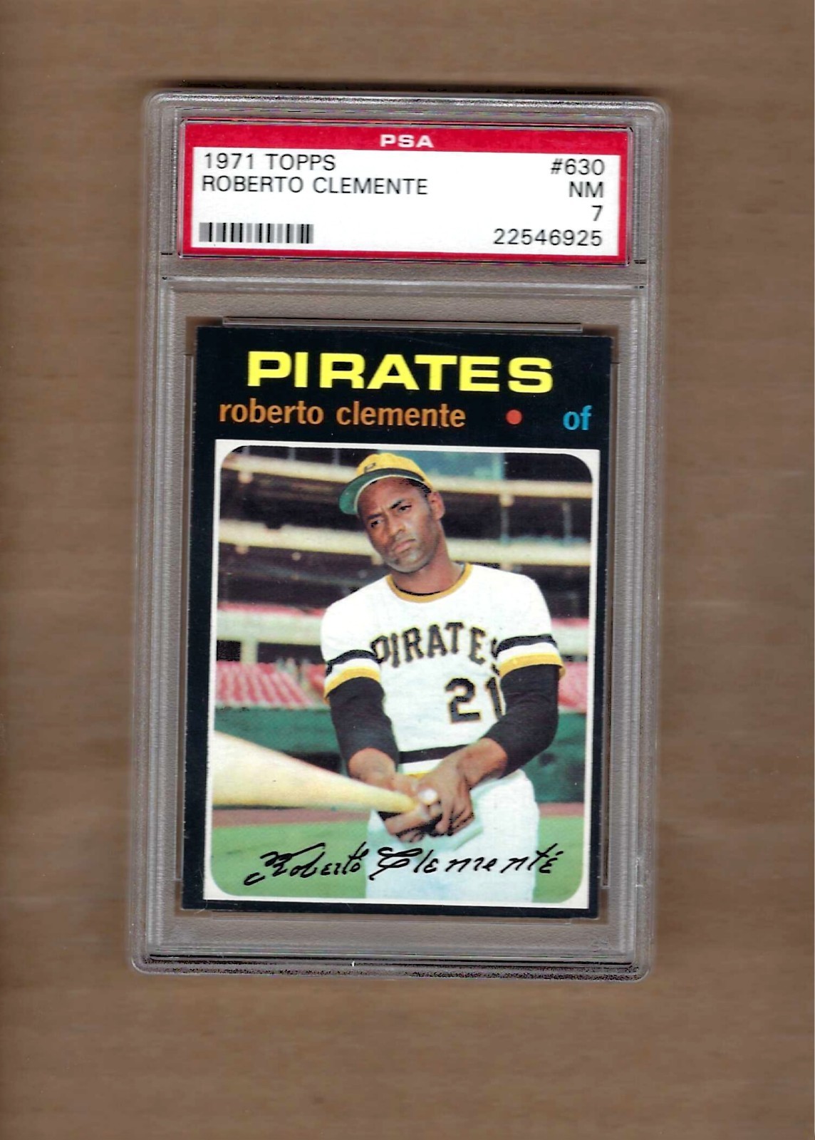 1971  TOPPS  ROBERTO  CLEMENTE  #  630     PSA  7