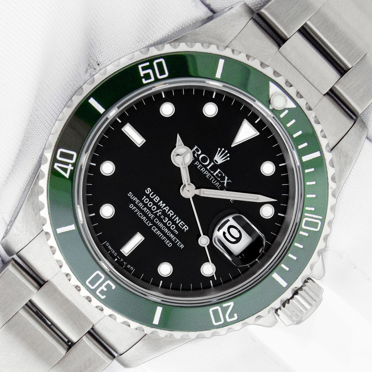 ROLEX SUBMARINER 16610 DATE STAINLESS STEEL 40MM BLACK GREEN