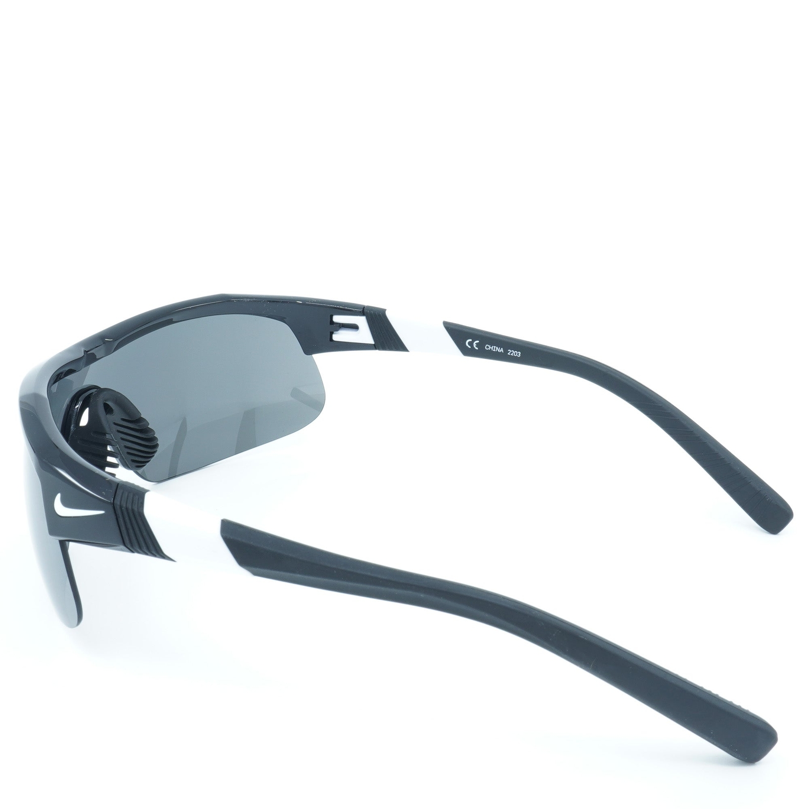 Nike Unisex Show X1 Black Purple Lens Sunglasses DX6520 010 58 18 