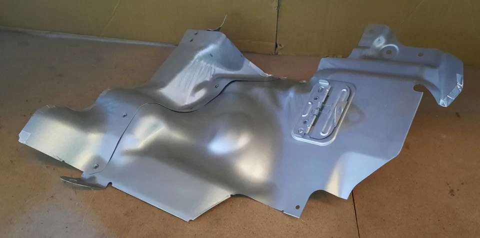 MAZDA 3 MPS BK BL TURBO FRONT HEAT SHIELD INSULATOR PANEL COVER GENUINE - Image 4 of 4