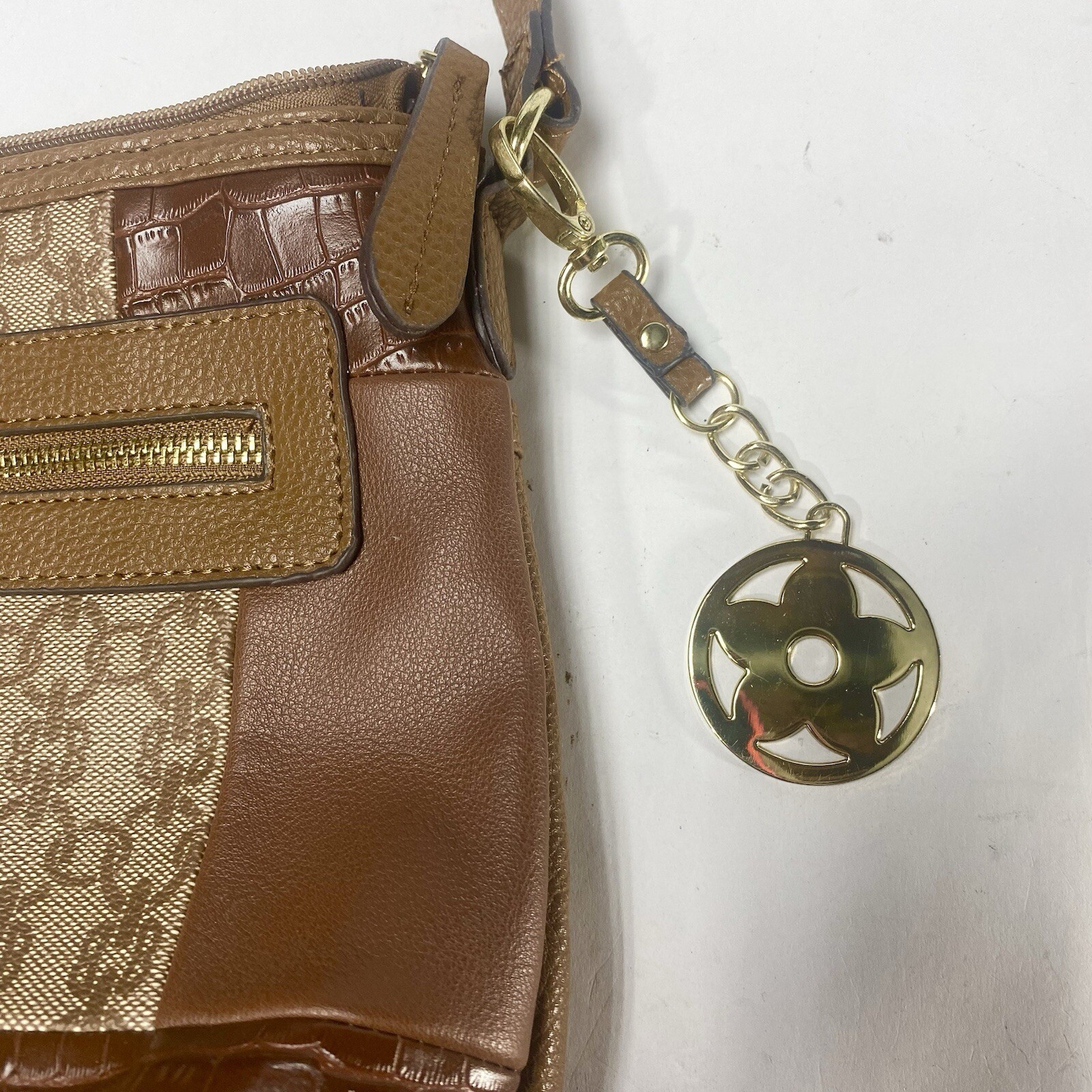 Bueno Signature Patchwork Pattern Shoulder Purse … - image 8