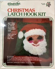 WonderArt Needle Crafts 15  x 15  Santa Latch Hook Kit 4787 sealed NIB Vintage