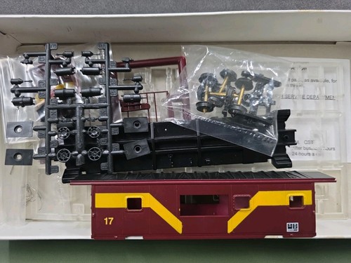Kit a escala Walthers HO ventana bahía caboose Wisconsin Central #17 NOS 932-4367 | Condition: New