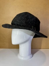 Tilley Toasty & Cozy Made In Canada Ear Flaps Men's Winter Wool Hat - Size 7 7/8