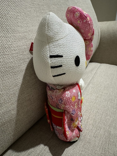 Sanrio Hello Kitty Pink Geisha Kimono Plush Keychain 2012 9” - Picture 3 of 10
